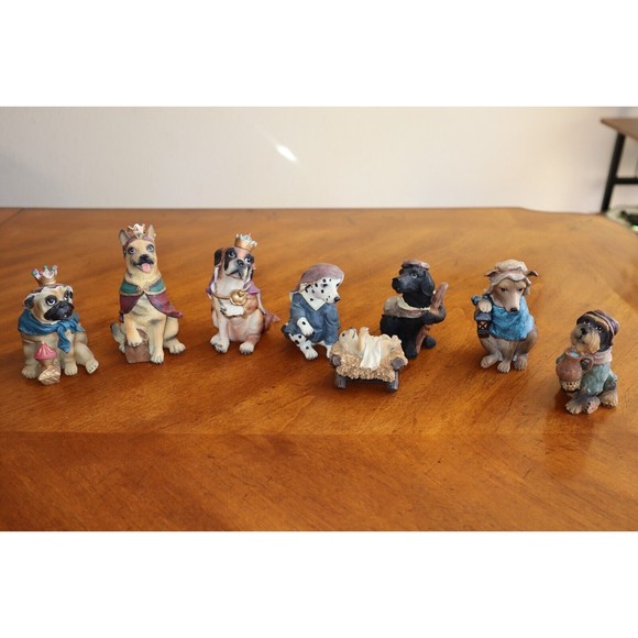 Vintage Dog Christmas Nativity Set of 8 Resin Figurine Canines Missing Angel - Picture 1 of 16